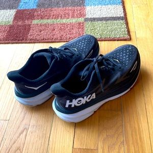 Hoka Clifton 9